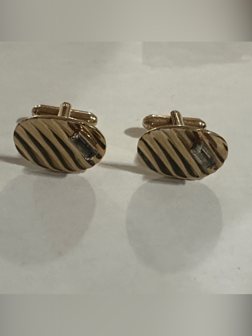 Vintage Manleigh Gold Toned Oval Men’s Cufflinks